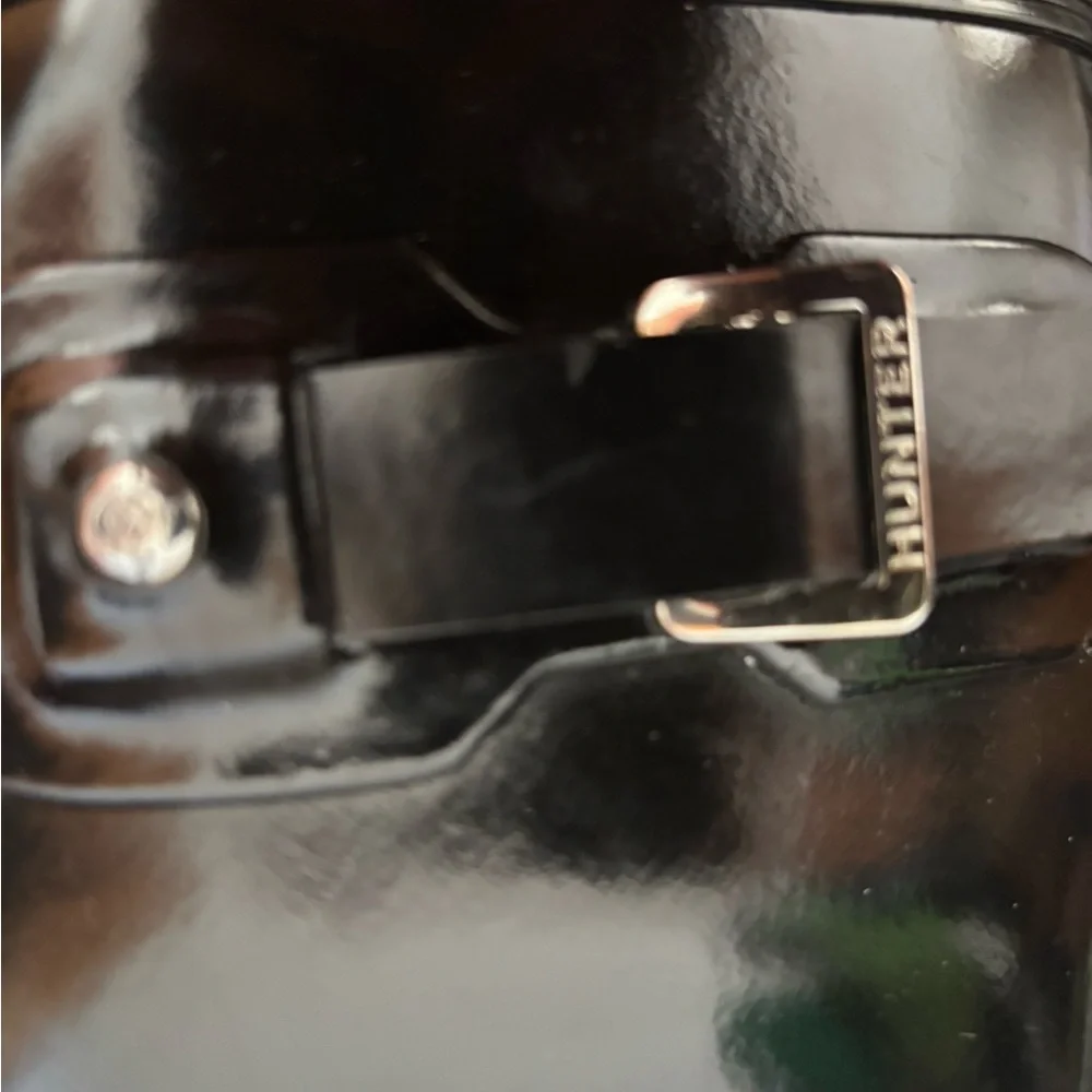 Hunter Women’s Glossy Black Short Size Boots~Size 8/F-7/M~W23700~EUC - Picture 7 of 16